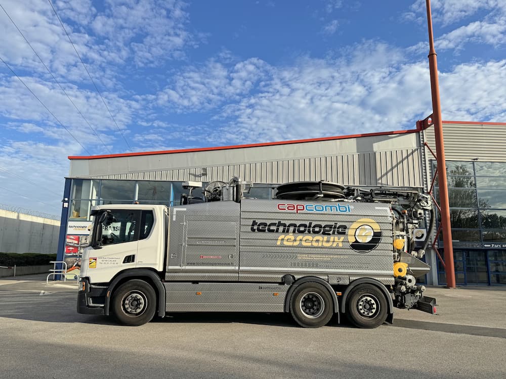 Le camion <em>hydrocureur de 26T</em>